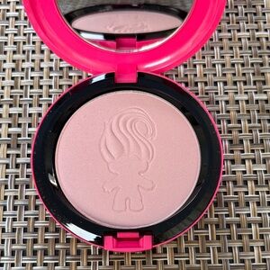 MAC COSMETICS Beauty Powder - PLAY IT PROPER - LIMITED ED & RARE - NEW